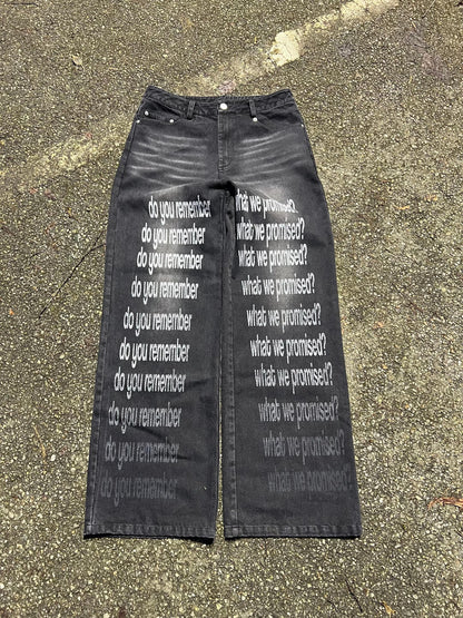 Graphic Jeans