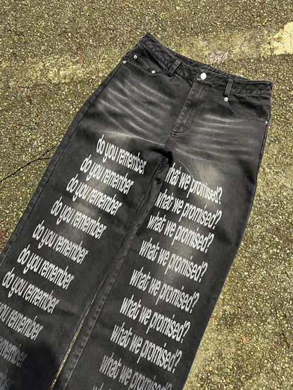 Graphic Jeans